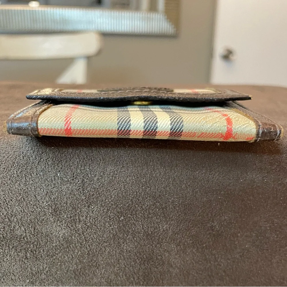 Burberrys Plaid Coin Wallet - Picture 5 of 10